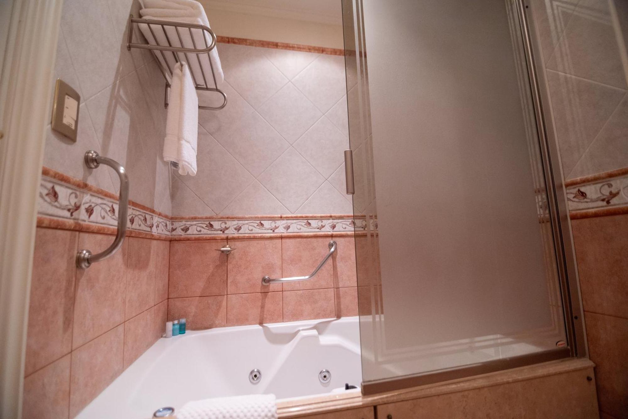 Epic Hotel ויז'ה מרסדס מראה חיצוני תמונה
